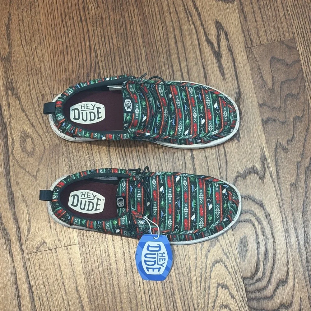 Hey Dude Wally Merry Fishmas Pine Green Christmas Sweater Shoes Men's Size 12